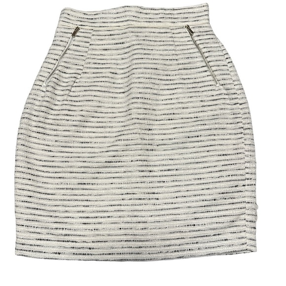H&M Dresses & Skirts - H&M Twill Skirt with Zippered Pickets — Size 4